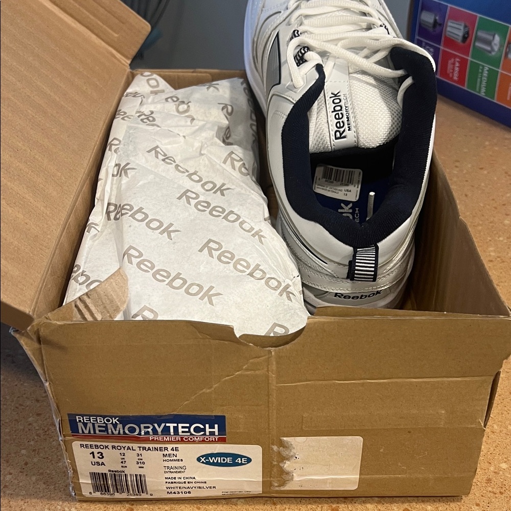 Reebok MemoryTech White and Black Sneakers size 13 4E